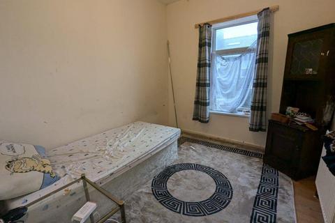 2 bedroom terraced house for sale, 26, Turner Place Bradford, BD7 3BE