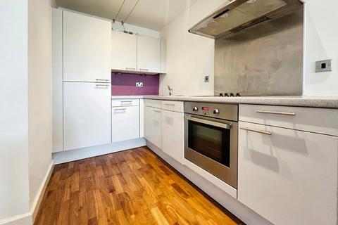 1 bedroom flat for sale, Longfield Centre, Manchester M25