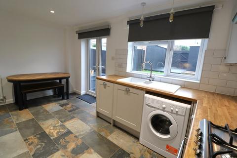 3 bedroom terraced house for sale, Keats Walk, Rayleigh, SS6