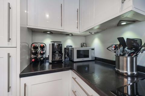 2 bedroom terraced house for sale, at 17 Brading Terrace, London, London W12