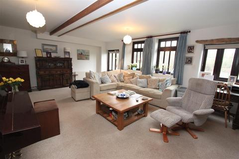 2 bedroom detached house to rent, Tremadart Farm Barns, Liskeard PL14