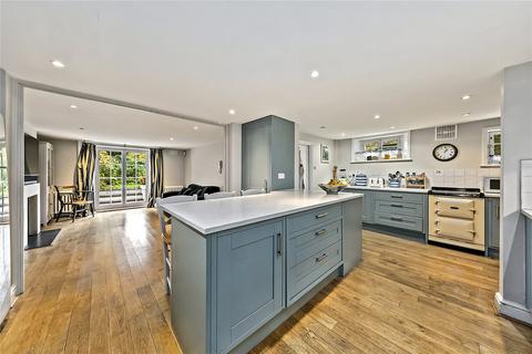 5 bedroom semi-detached house for sale, Sheen Road, Richmond, TW9