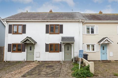 3 bedroom semi-detached house to rent, Mill Road, Yarmouth