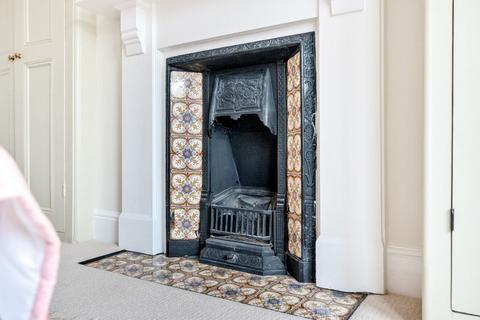 197 Castle Road, Bedford, MK40 3TX