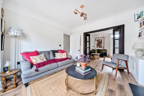 197 Castle Road, Bedford, MK40 3TX