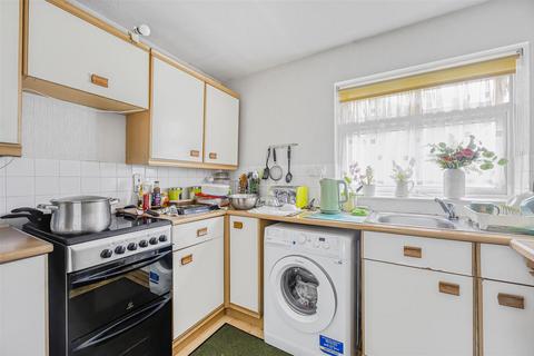 2 bedroom apartment for sale, Bath Road, Reading