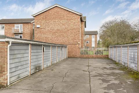 2 bedroom apartment for sale, Caroline Court, Bath Road, Reading