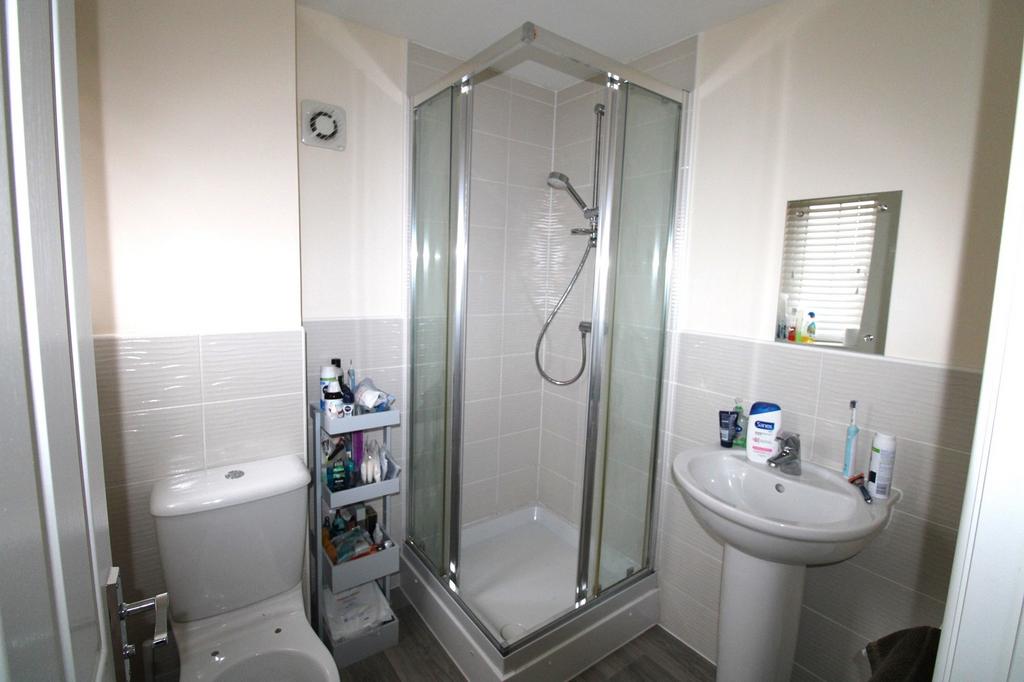 Master En-Suite