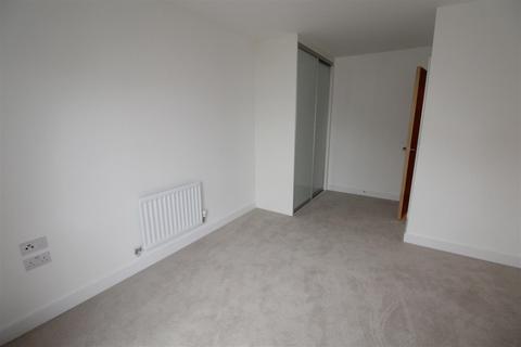 1 bedroom apartment to rent, Stirling Drive, Luton LU2