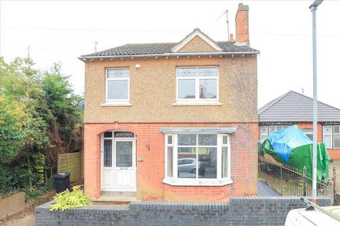 4 bedroom detached house to rent, Pioneer Avenue, Desborough