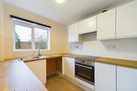 3 bedroom townhouse to rent, Brunswick Place, Banbury OX16