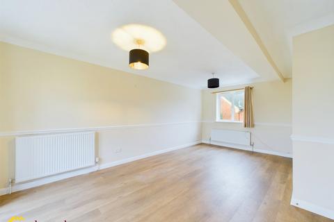 3 bedroom townhouse to rent, Brunswick Place, Banbury OX16