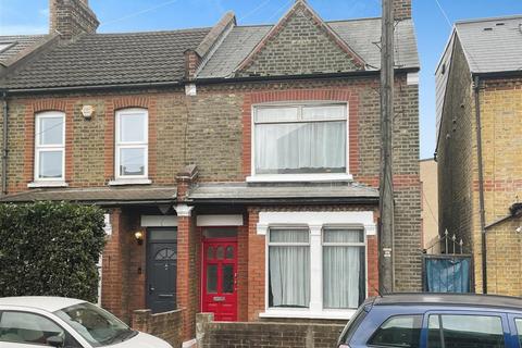 3 bedroom house to rent, Western Road, Colliers Wood SW19