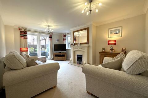 4 bedroom detached house for sale, Goodwin Lane, Fernwood, Newark