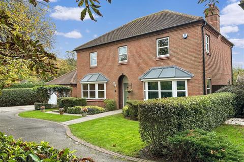 11 Goodwin Lane, Fernwood, Newark, NG24 3GW