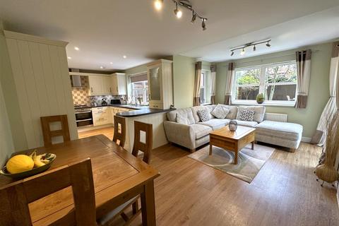 11 Goodwin Lane, Fernwood, Newark, NG24 3GW