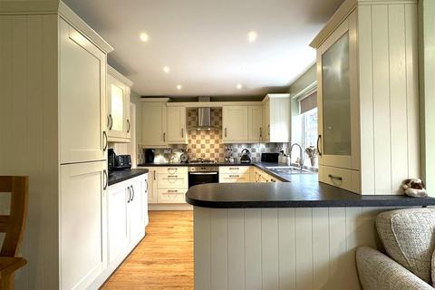 11 Goodwin Lane, Fernwood, Newark, NG24 3GW