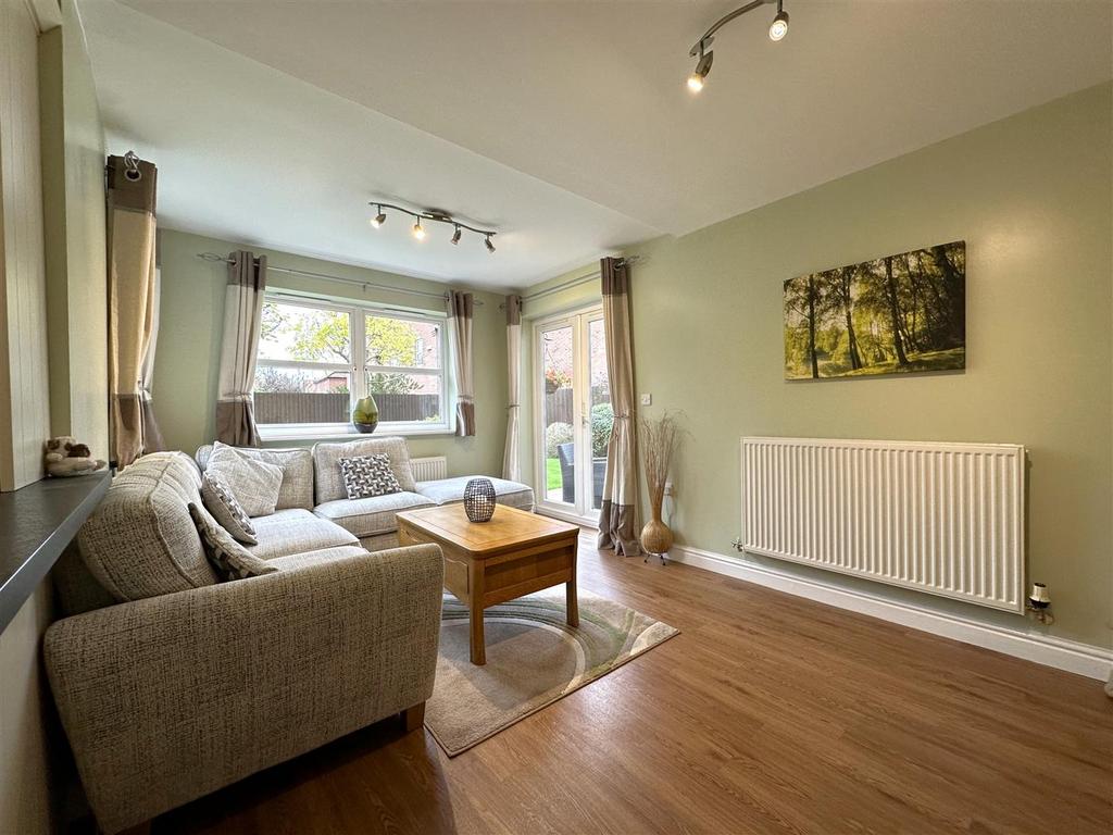 Living Area 788