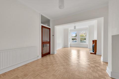 25 Banchory Road, London, SE3 8SL