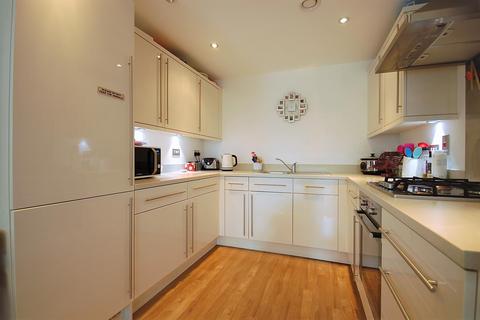 1 bedroom house to rent, Drake House, Ruislip HA4