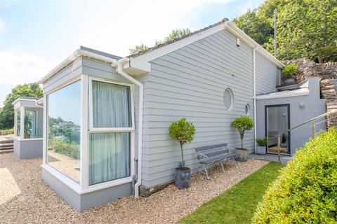 Tranquil Place The Downs, West Looe, Looe, PL13 2BA