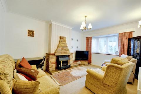 3 bedroom semi-detached house for sale, Willow Avenue, Long Eaton