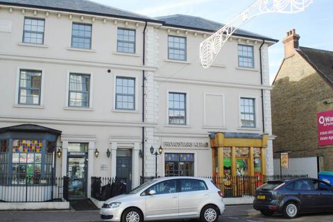 2 bedroom flat to rent, High  Street, Broadstairs CT10