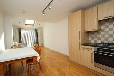 2 bedroom flat to rent, Mortimer Road, Oxford