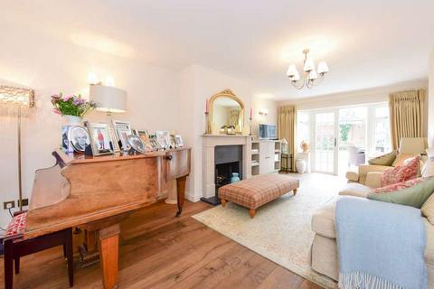 5 bedroom cottage for sale, Townshott Close, Great Bookham KT23