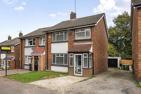 3 bedroom semi-detached house for sale, Hollytree Avenue, Swanley, Kent