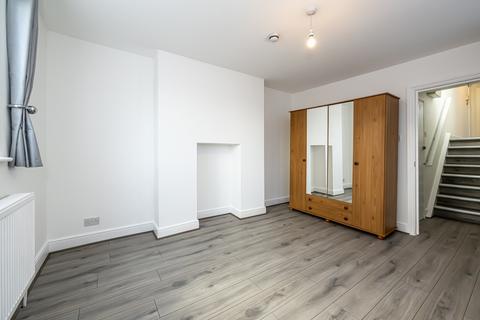 2 bedroom flat to rent, Kilburn Lane, London W9