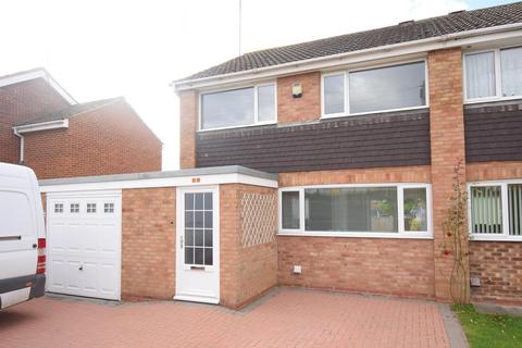 3 bedroom semi-detached house to rent, St John's Road, Kettering, NN15