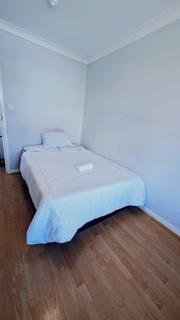 1 bedroom in a house share to rent, Wembley HA0