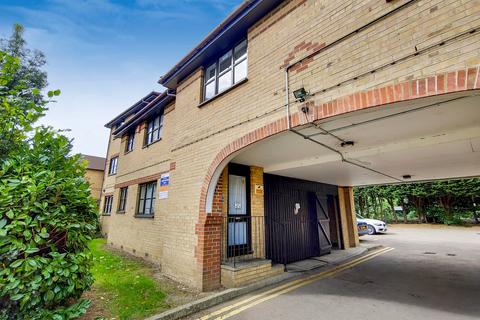 1 bedroom flat for sale, Hickory Close, London N9