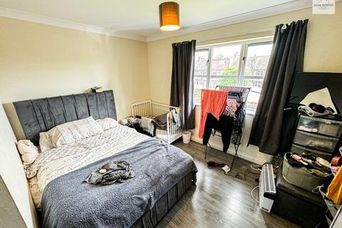 1 bedroom flat for sale, Hickory Close, London N9