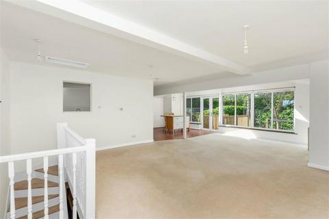 4 bedroom end of terrace house for sale, High Street, Nutley, Uckfield, TN22