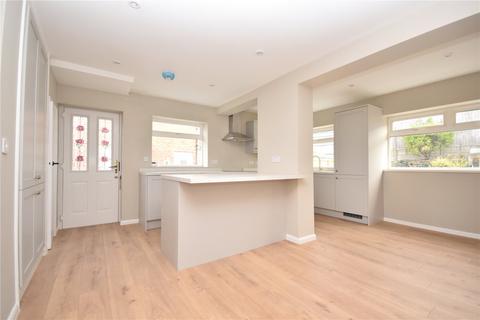 24 Harthill, Gildersome, Leeds, LS27 7EU
