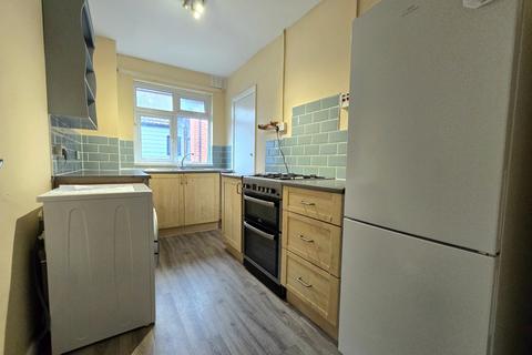 2 bedroom maisonette to rent, Hill Lane, Shirley