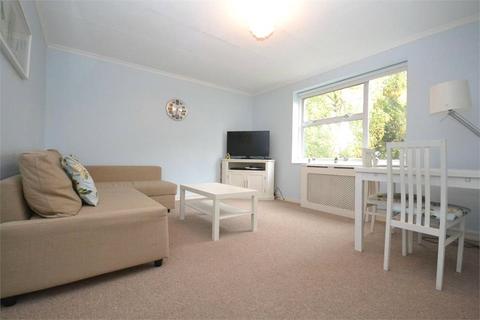 1 bedroom apartment to rent, Hepple Close, Isleworth