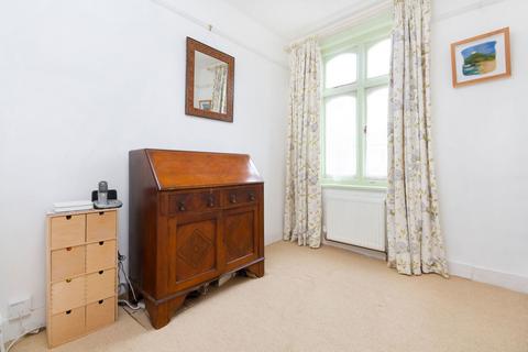 26 Loxton Road, London, SE23 2ET