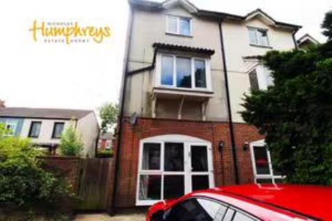 4 bedroom terraced house to rent, Berkeley Close, Southampton