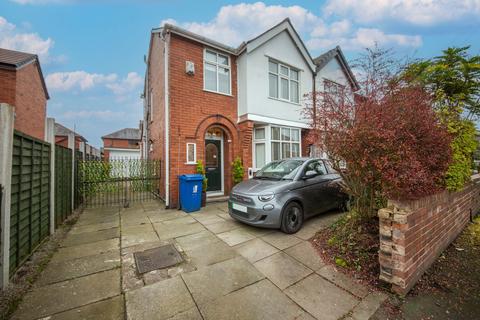 3 bedroom semi-detached house for sale, Winchester Avenue, Ashton-In-Makerfield, WN4