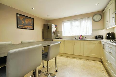 4 bedroom detached house for sale, Brentnall Close, Long Eaton, NG10