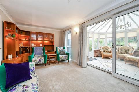 13 Anglesey Close, Andover, SP10 2HP