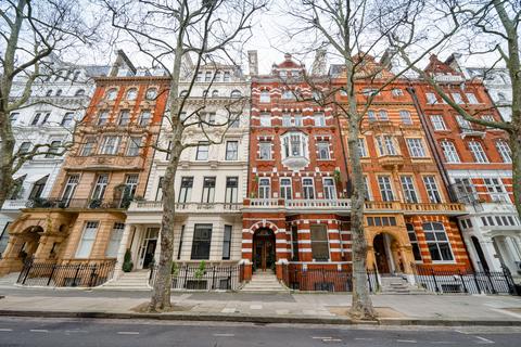 3 bedroom apartment for sale, Queen's Gate, London SW7