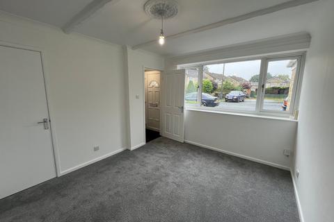 3 bedroom terraced house for sale, Redland Drive, Kirkburton, HD8