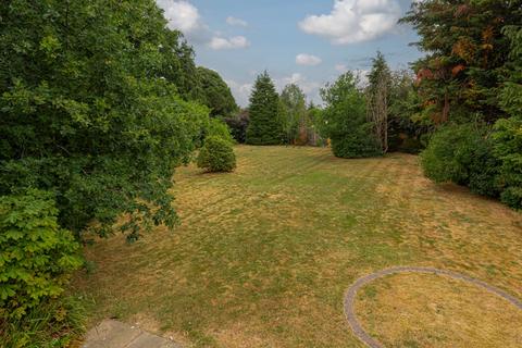 59 Medina Avenue, Esher, KT10 9TJ