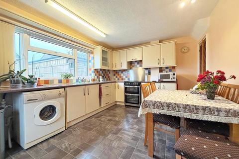 3 bedroom semi-detached house for sale, Ashfields Road, Heath Farm, Shrewsbury