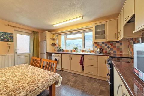 3 bedroom semi-detached house for sale, Ashfields Road, Heath Farm, Shrewsbury