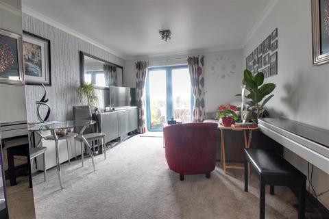 1 bedroom flat for sale, Sawyers Court, Waltham Cross